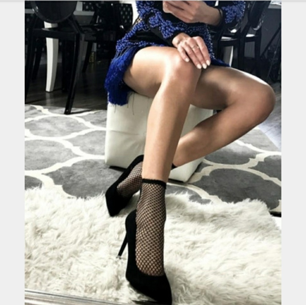 Keeping Euro 40 Blogger Fishnet Lace Up Heels